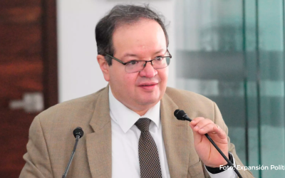 Nuevo rector de la UNAM da el primer paso, economistas regresan al frente de las instituciones. El Dr. Eduardo Lomelí Vanegas consolida trayectoria al mérito