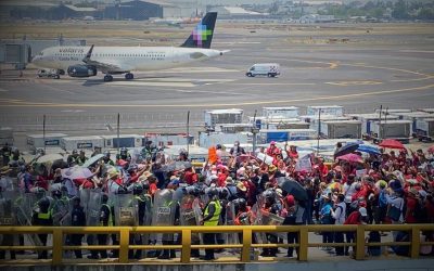 Manifestantes de la CNTE colapsan accesos al AICM y otras vialidades de la CDMX
