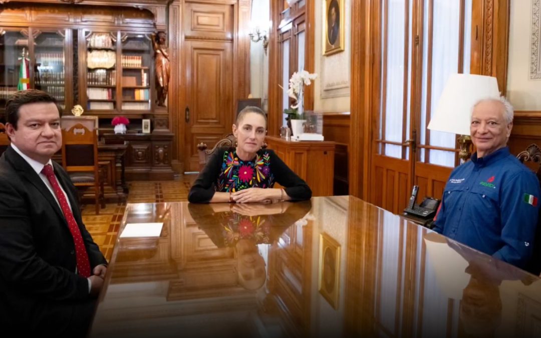 Víctor Rodríguez deja la dirección de Pemex; su lugar lo tomará Juan Carlos Carpio